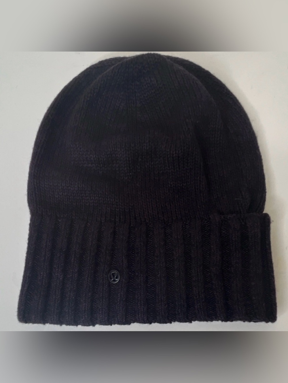 lululemon athletica Women's Purple Cashmere Blend Knit Beanie Hat with Logo NWOT